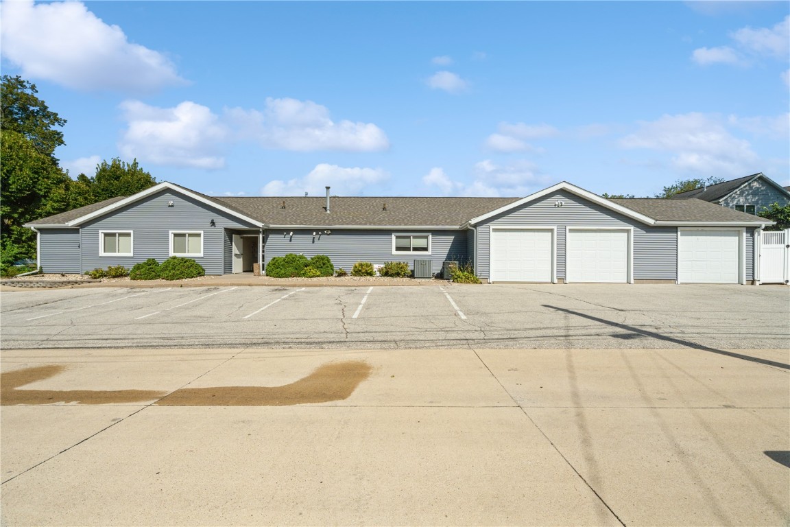 715 10th Avenue SE Cedar Rapids IA 52403
