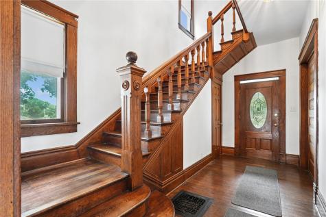 1024 18th Street Marion IA 52302