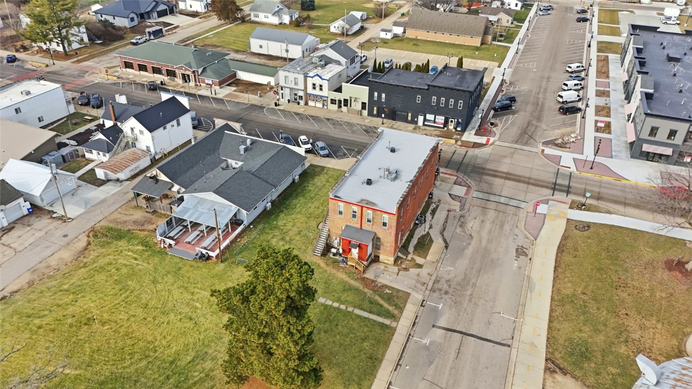 1690 Dows Street Ely IA 52227