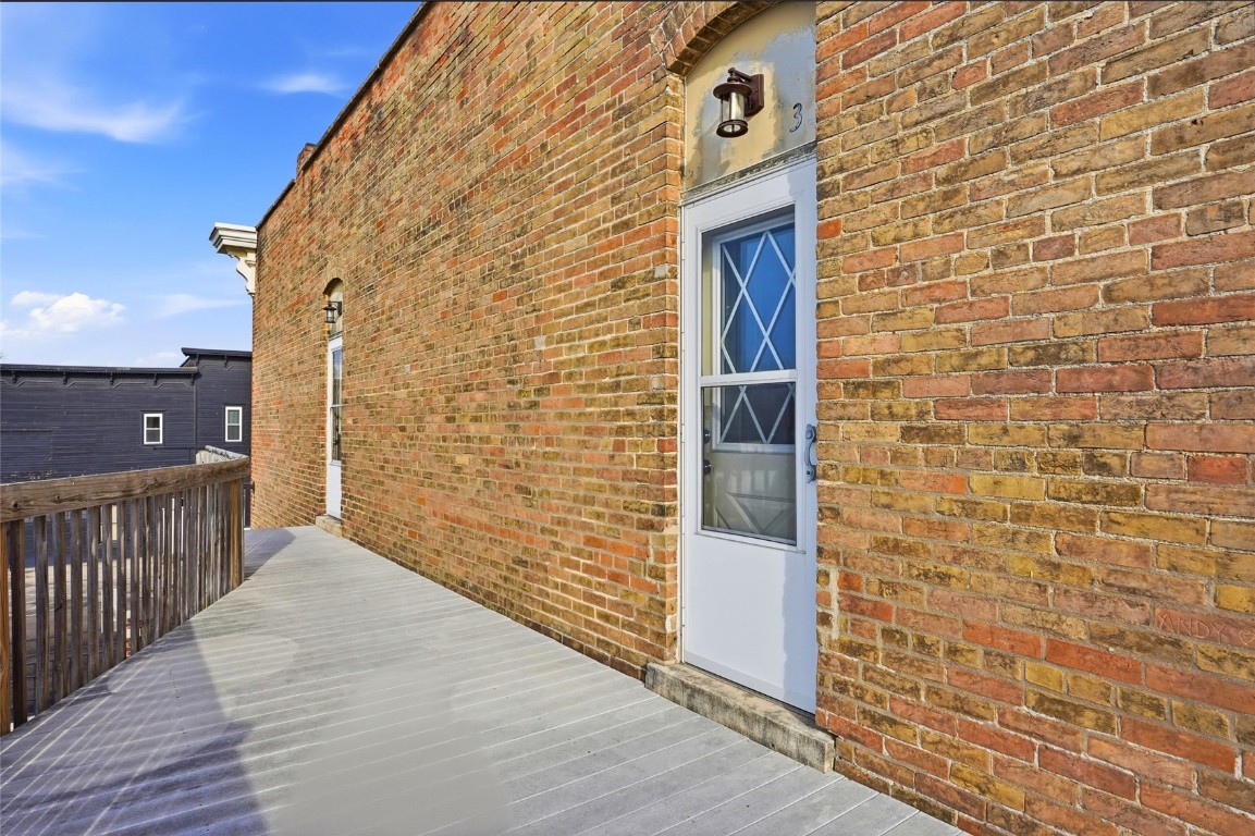 1690 Dows Street Ely IA 52227