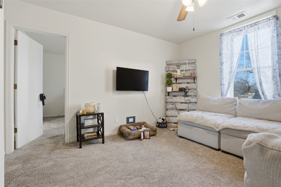 1690 Dows Street Ely IA 52227