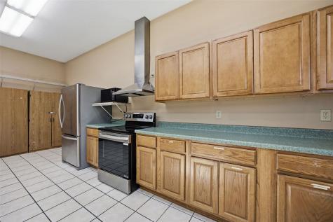 1700 Naoma Drive SW Cedar Rapids IA 52404