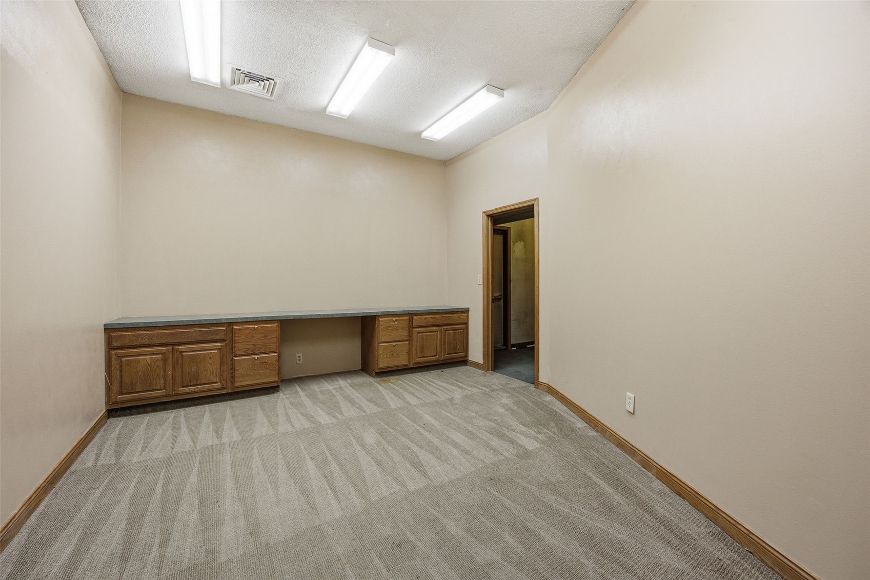 1700 Naoma Drive SW Cedar Rapids IA 52404