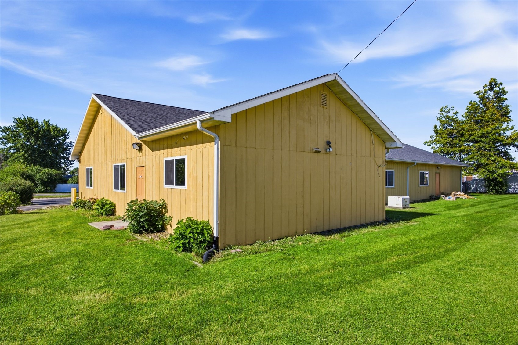1700 Naoma Drive SW Cedar Rapids IA 52404