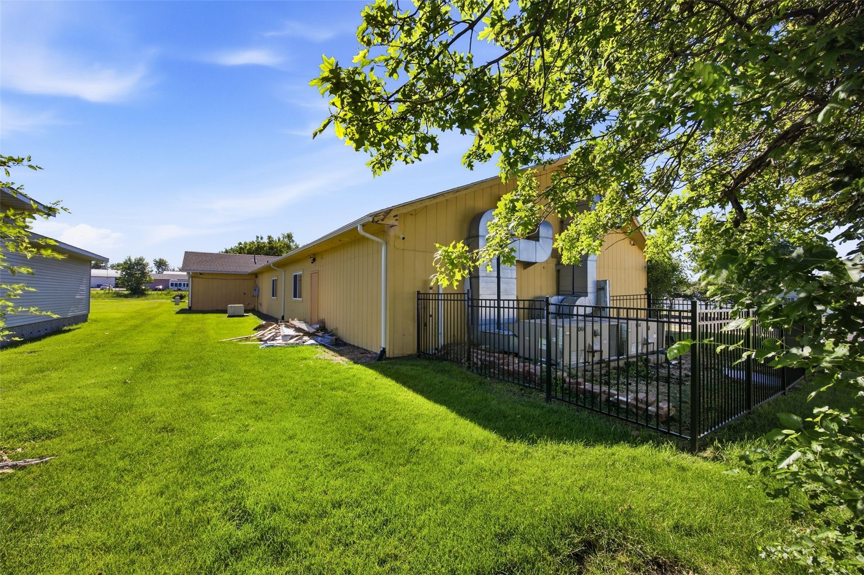 1700 Naoma Drive SW Cedar Rapids IA 52404