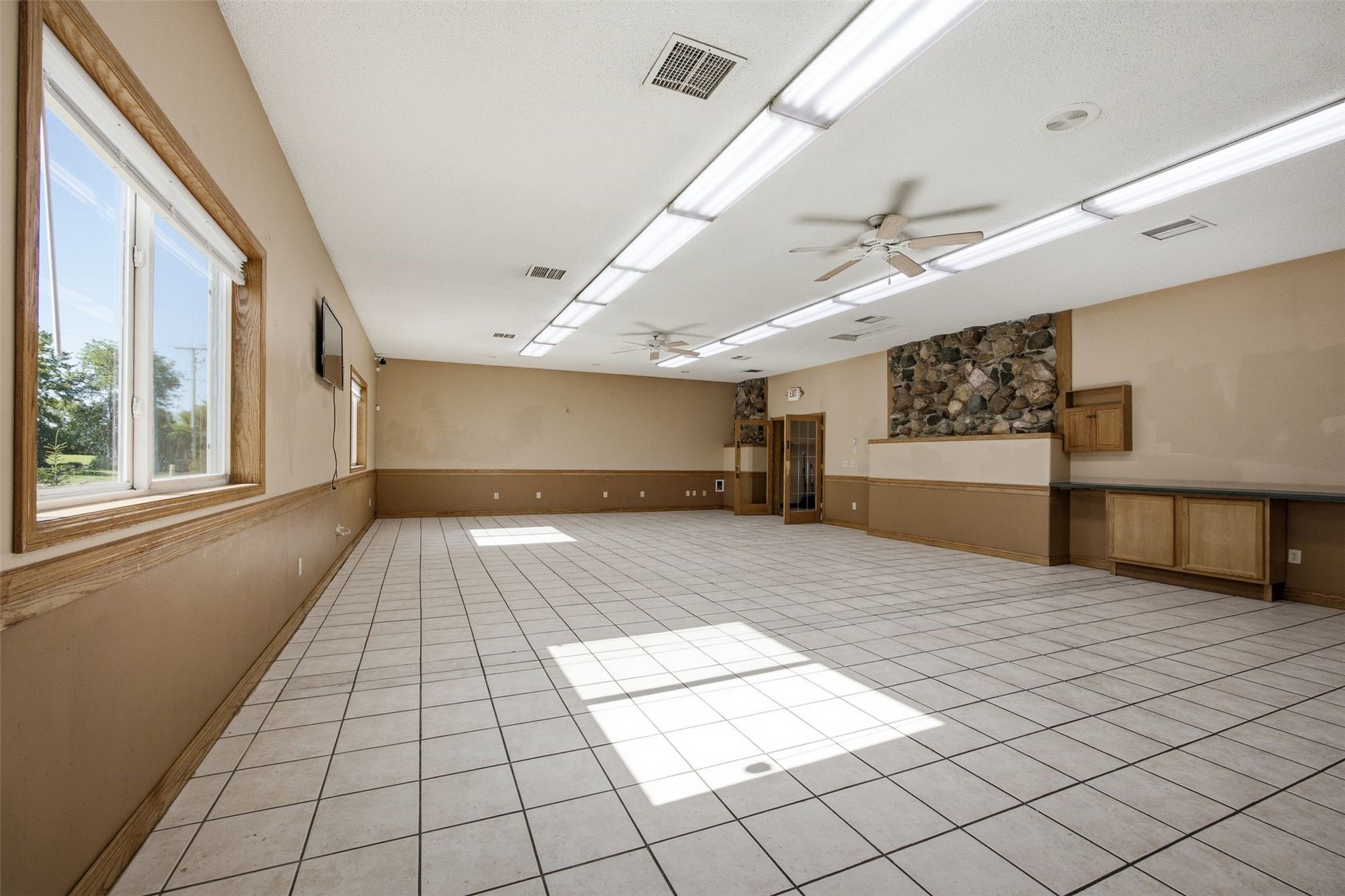 1700 Naoma Drive SW Cedar Rapids IA 52404
