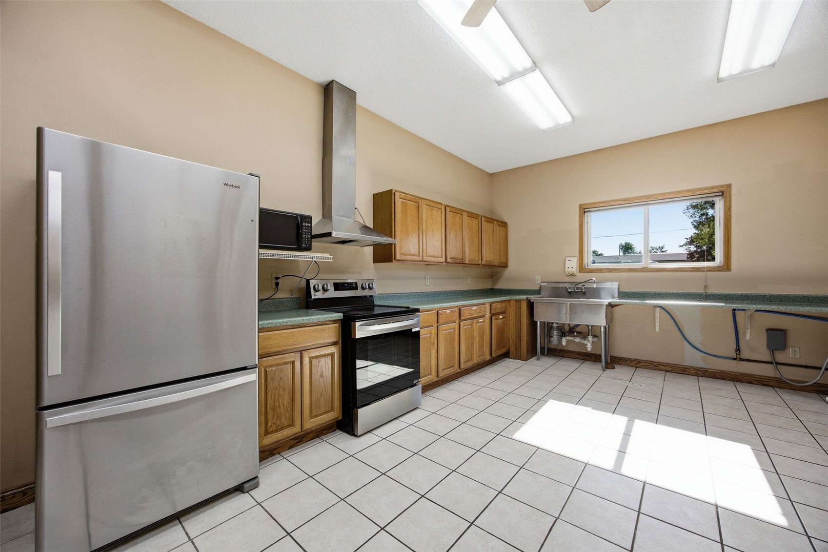 1700 Naoma Drive SW Cedar Rapids IA 52404
