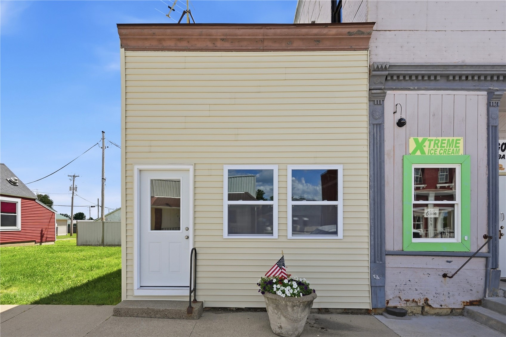 511 Main Street Lowden IA 52255
