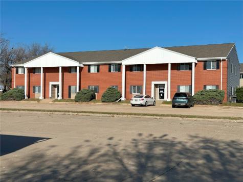 5250/5270/5300/5340 North Park Place NE Cedar Rapids IA 52402