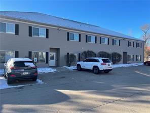 5250/5270/5300/5340 North Park Place NE Cedar Rapids IA 52402