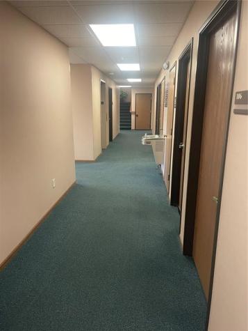 5250/5270/5300/5340 North Park Place NE Cedar Rapids IA 52402