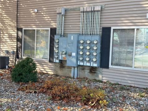 5250/5270/5300/5340 North Park Place NE Cedar Rapids IA 52402