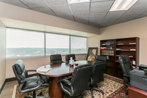 425 2nd Street SE Cedar Rapids IA 52401