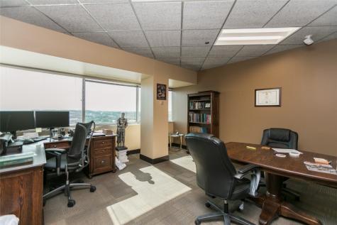425 2nd Street SE Cedar Rapids IA 52401