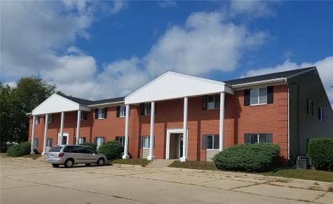 5270/5300/5340 North Park Place NE Cedar Rapids IA 52402
