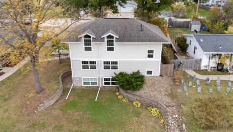 1841 E Avenue NE Cedar Rapids IA 52402
