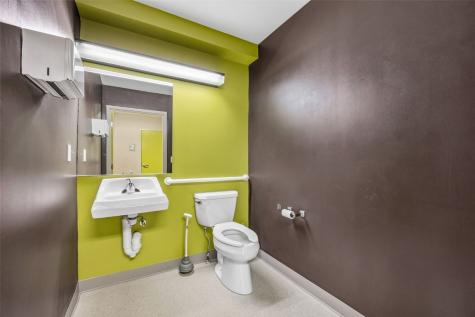1841 E Avenue NE Cedar Rapids IA 52402