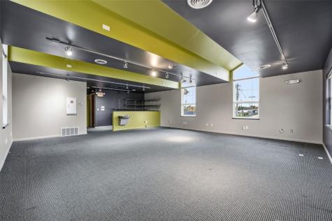 1841 E Avenue NE Cedar Rapids IA 52402