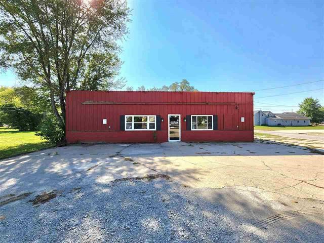 594 Eastern Avenue Marengo IA 52301