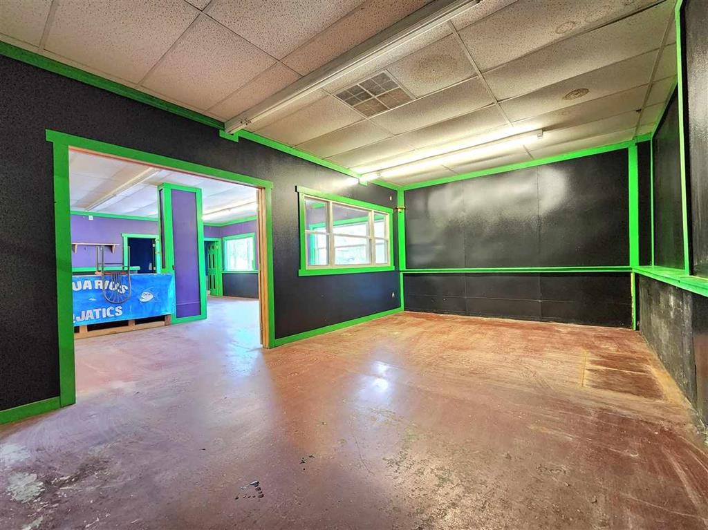 594 Eastern Avenue Marengo IA 52301