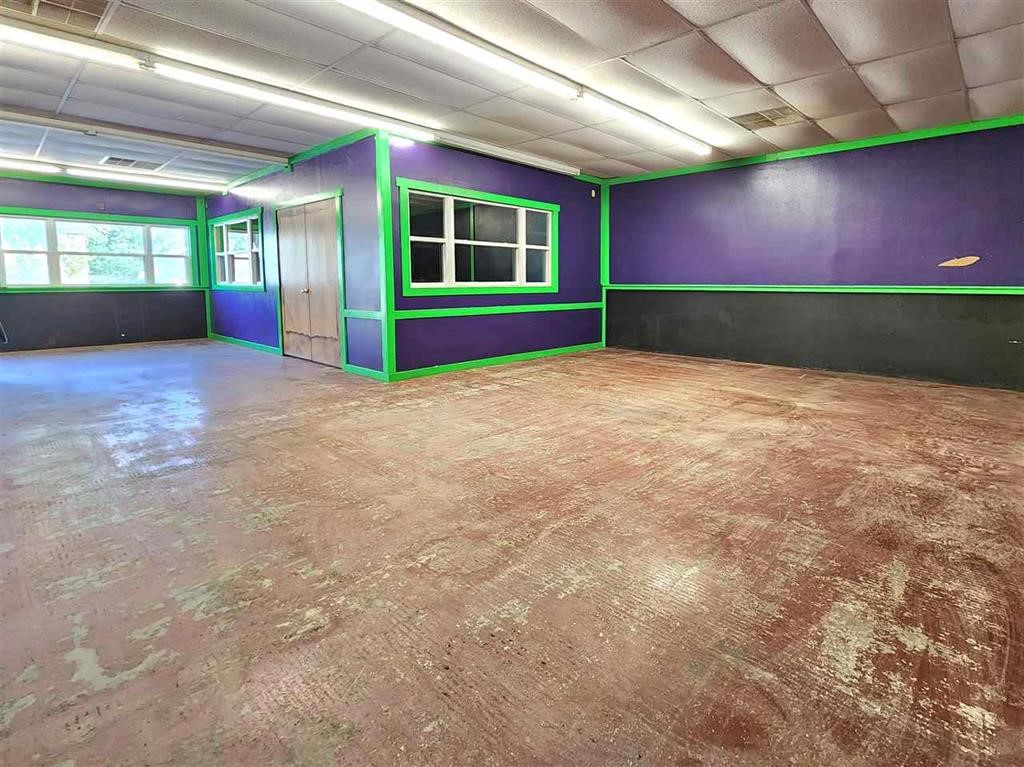 594 Eastern Avenue Marengo IA 52301