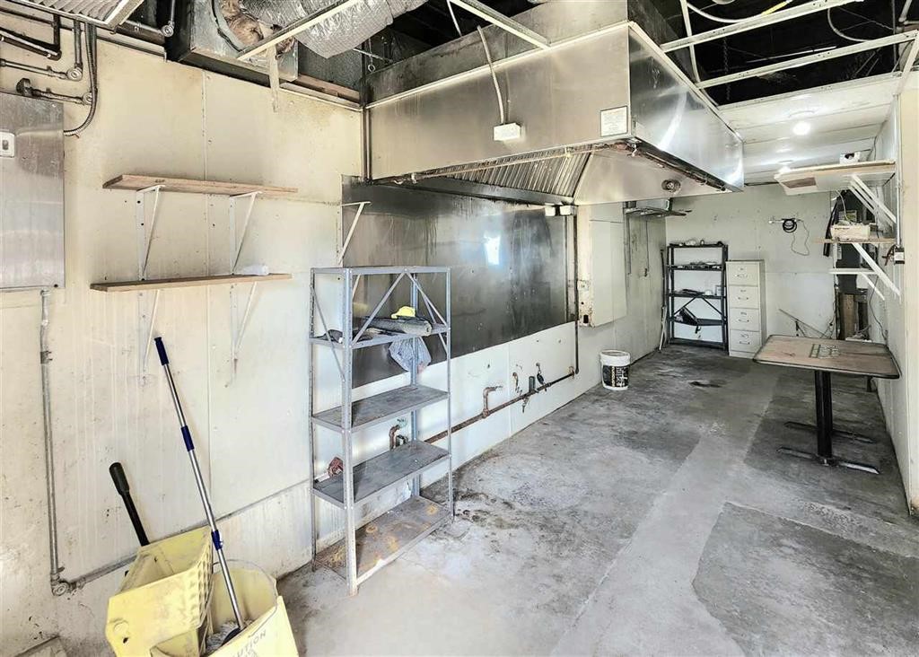594 Eastern Avenue Marengo IA 52301