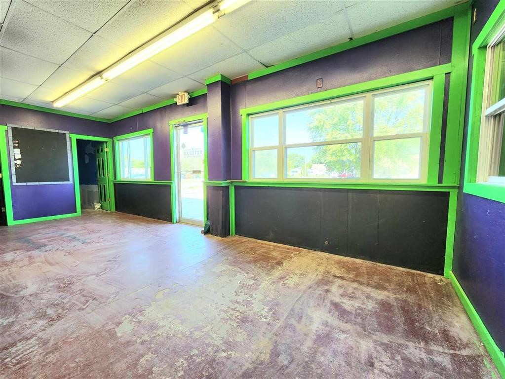 594 Eastern Avenue Marengo IA 52301