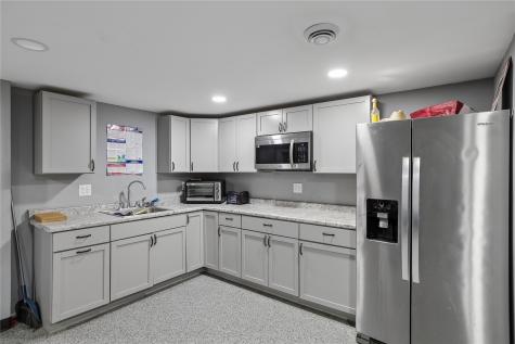 405 5th Avenue Keystone IA 52249