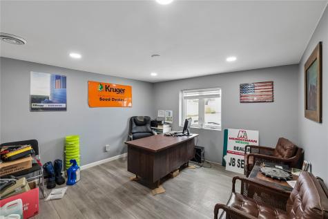 405 5th Avenue Keystone IA 52249