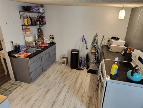 318 Locust Street NE Blairstown IA 52209