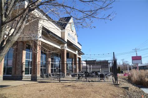 1060 Old Marion Road NE Cedar Rapids IA 52402