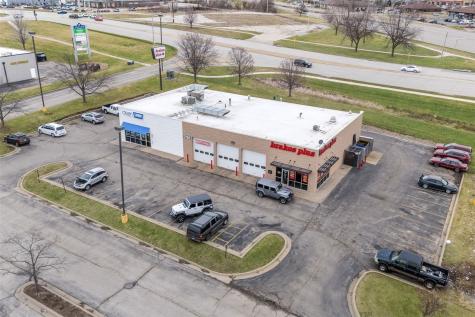 2160 Edgewood Road SW Cedar Rapids IA 52404