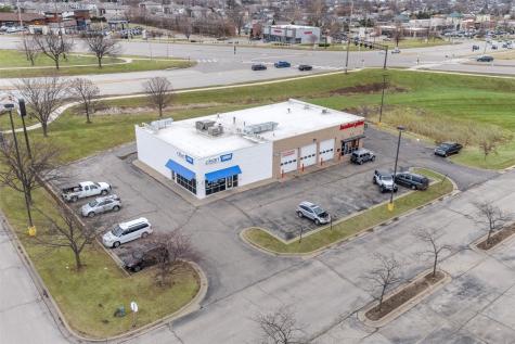 2160 Edgewood Road SW Cedar Rapids IA 52404