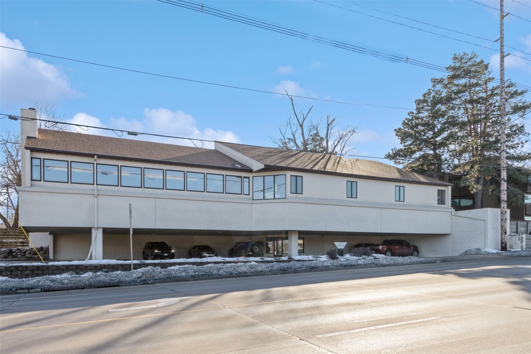 2875 Mount Vernon Road SE Cedar Rapids IA 52403