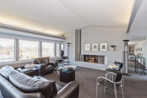 2875 Mt Vernon Road SE Cedar Rapids IA 52403