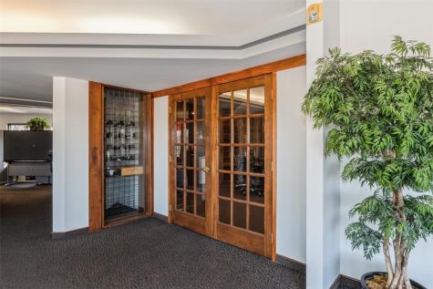 2875 Mt Vernon Road SE Cedar Rapids IA 52403