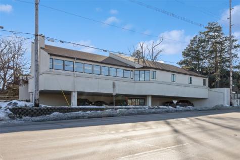 2875 Mt Vernon Road SE Cedar Rapids IA 52403