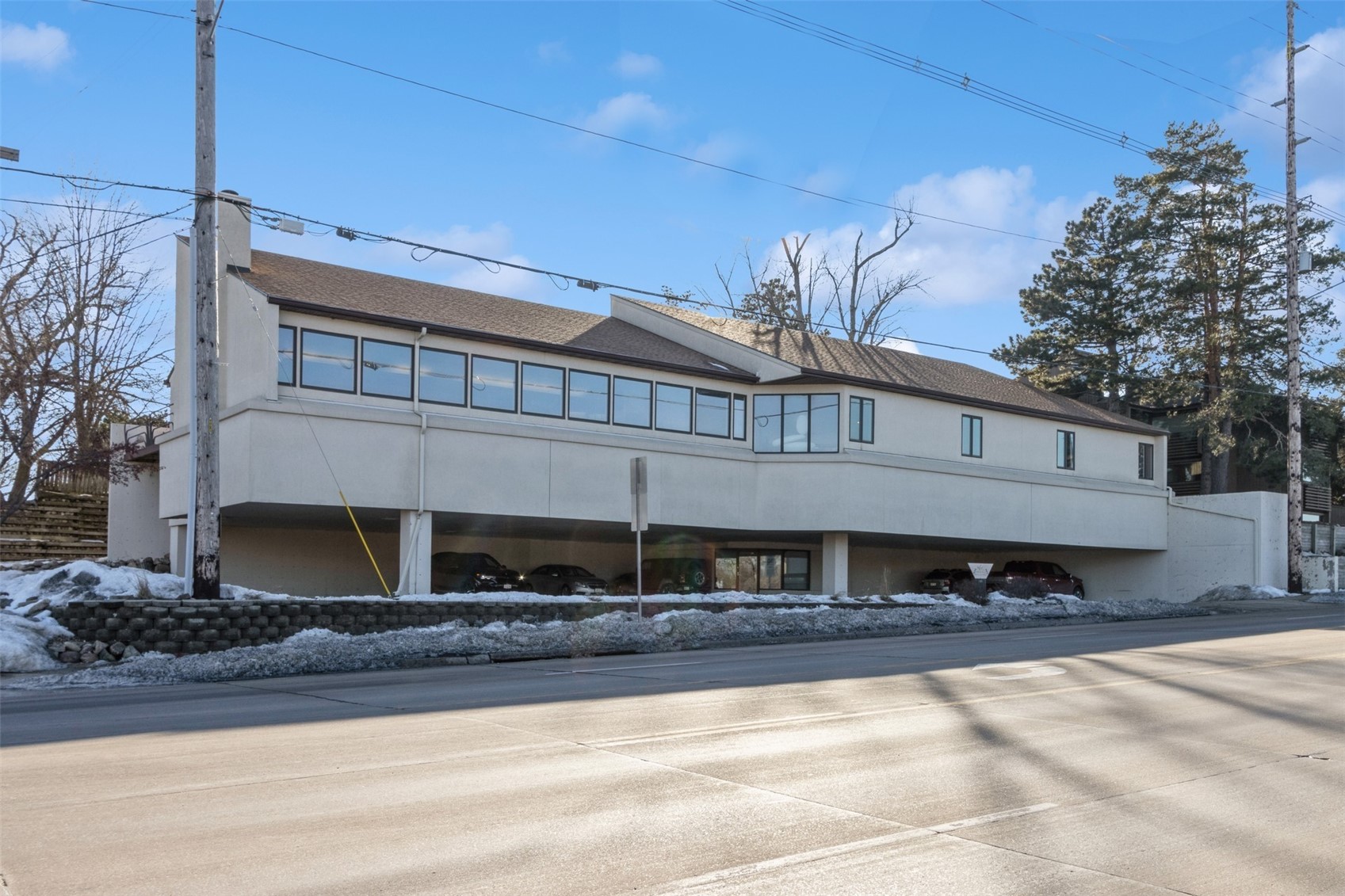 2875 Mount Vernon Road SE Cedar Rapids IA 52403