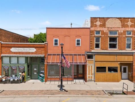 726 12th Street Belle Plaine IA 52208