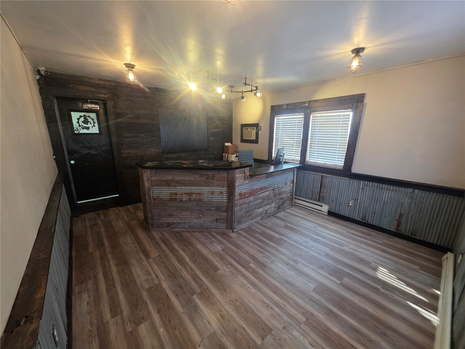 748 Center Point Road NE Cedar Rapids IA 52402