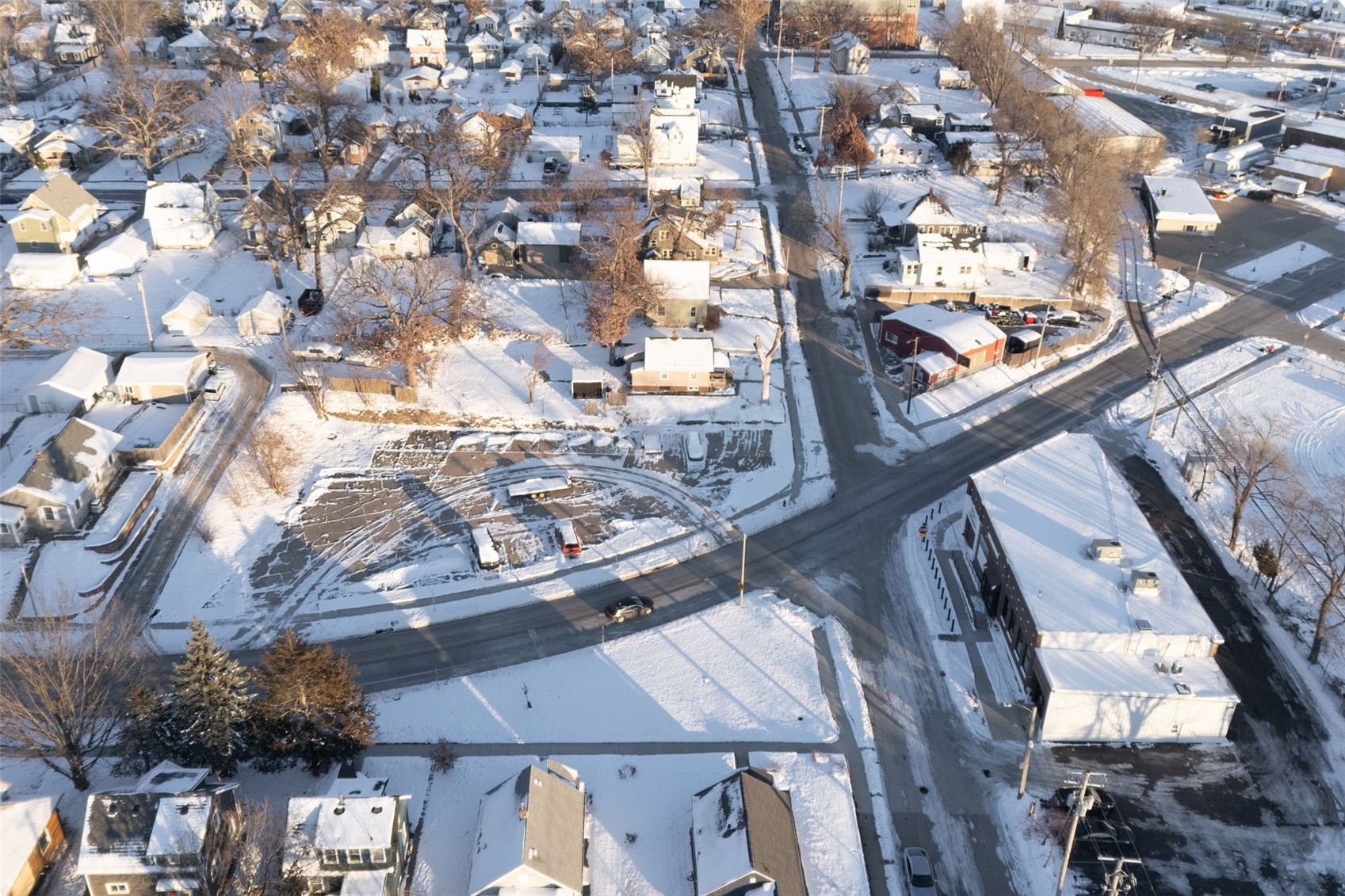 748 Center Point Road NE Cedar Rapids IA 52402