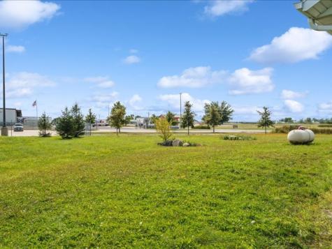 5358 Hutton Drive Urbana IA 52345