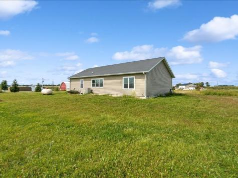 5358 Hutton Drive Urbana IA 52345