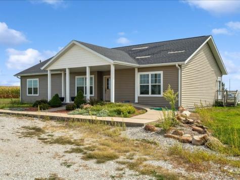 5358 Hutton Drive Urbana IA 52345