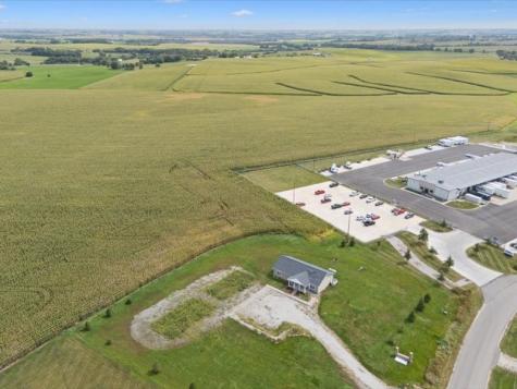 5358 Hutton Drive Urbana IA 52345