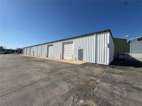 200 35th St - For Sale Marion IA 52302
