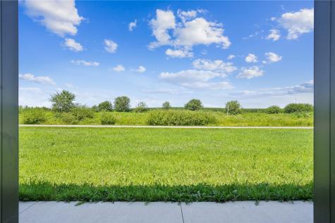 106 Towne Centre Drive Urbana IA 52345