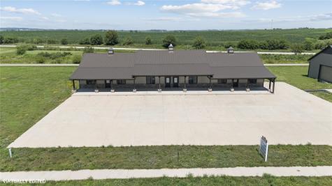 106 Towne Centre Drive Urbana IA 52345