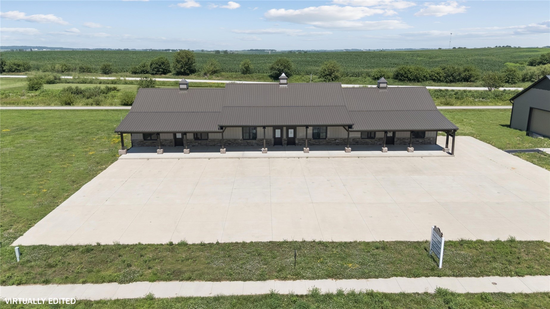 106 Towne Centre Drive Urbana IA 52345