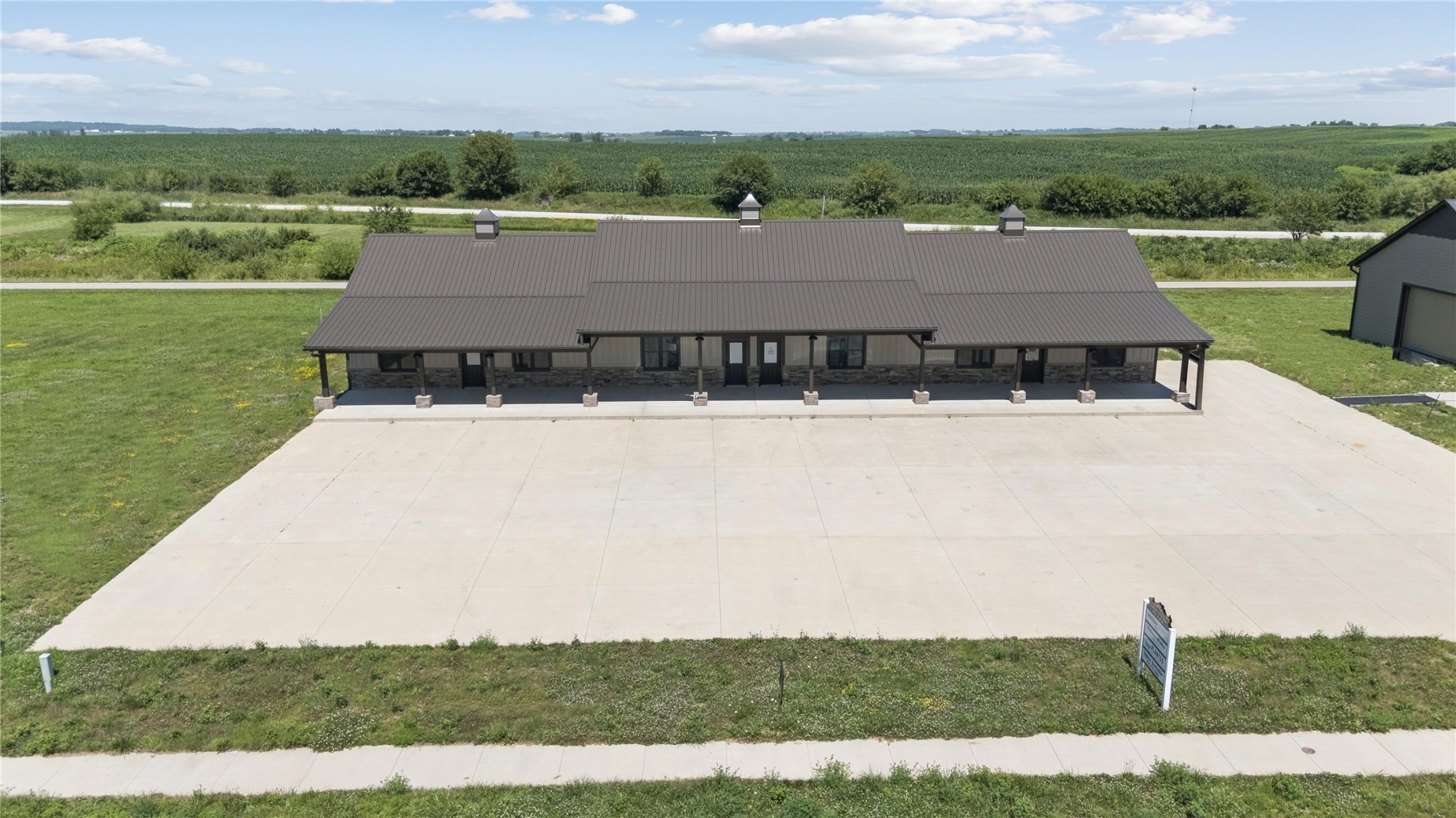 106 Towne Centre Drive Urbana IA 52345